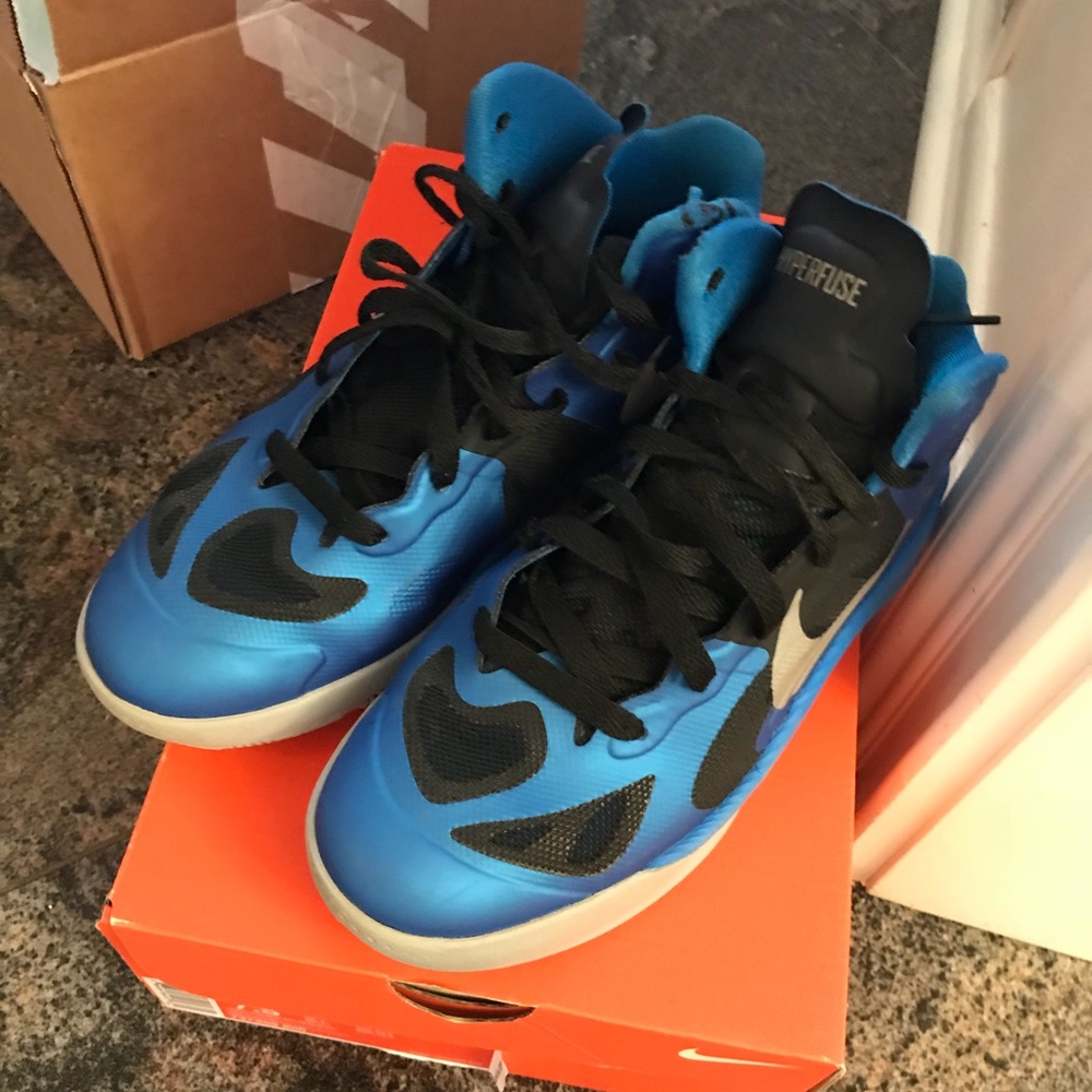 Nike Hyperfuse - Picture 3 of 3